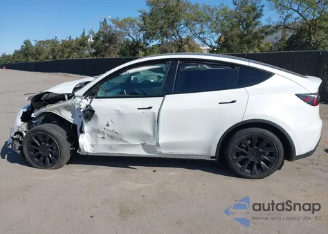 2021 Tesla Model Y Long Range Dual Motor All-Wheel Drive from USA, damaged, VIN 5YJYGDEE8MF283622